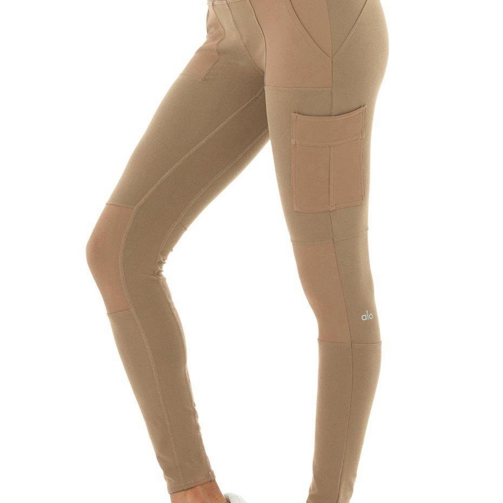 COPY - ALO Cargo Leggings in gravel